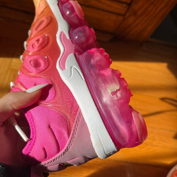 Nike Vapormax Plus Sneakers - Pink and Orange Ombre - Picture 7 of 7